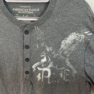 American Eagle Outfitters Charcoal Graphic Henley Tee Men’s  Vintage fit size L